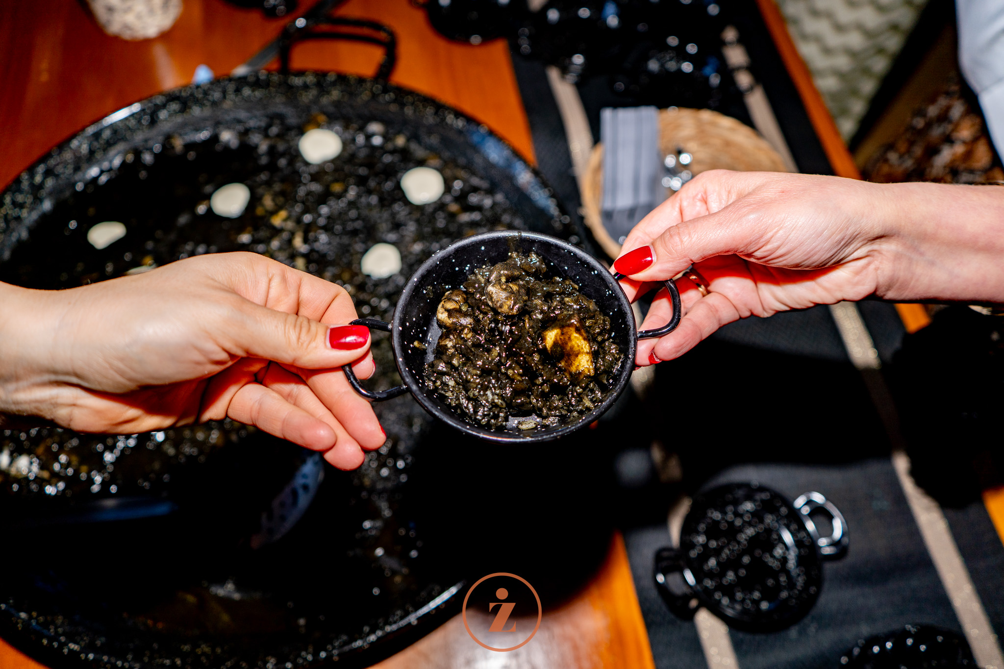 Paellas y arroces para eventos en Sevilla: tradición y excelencia en cada grano