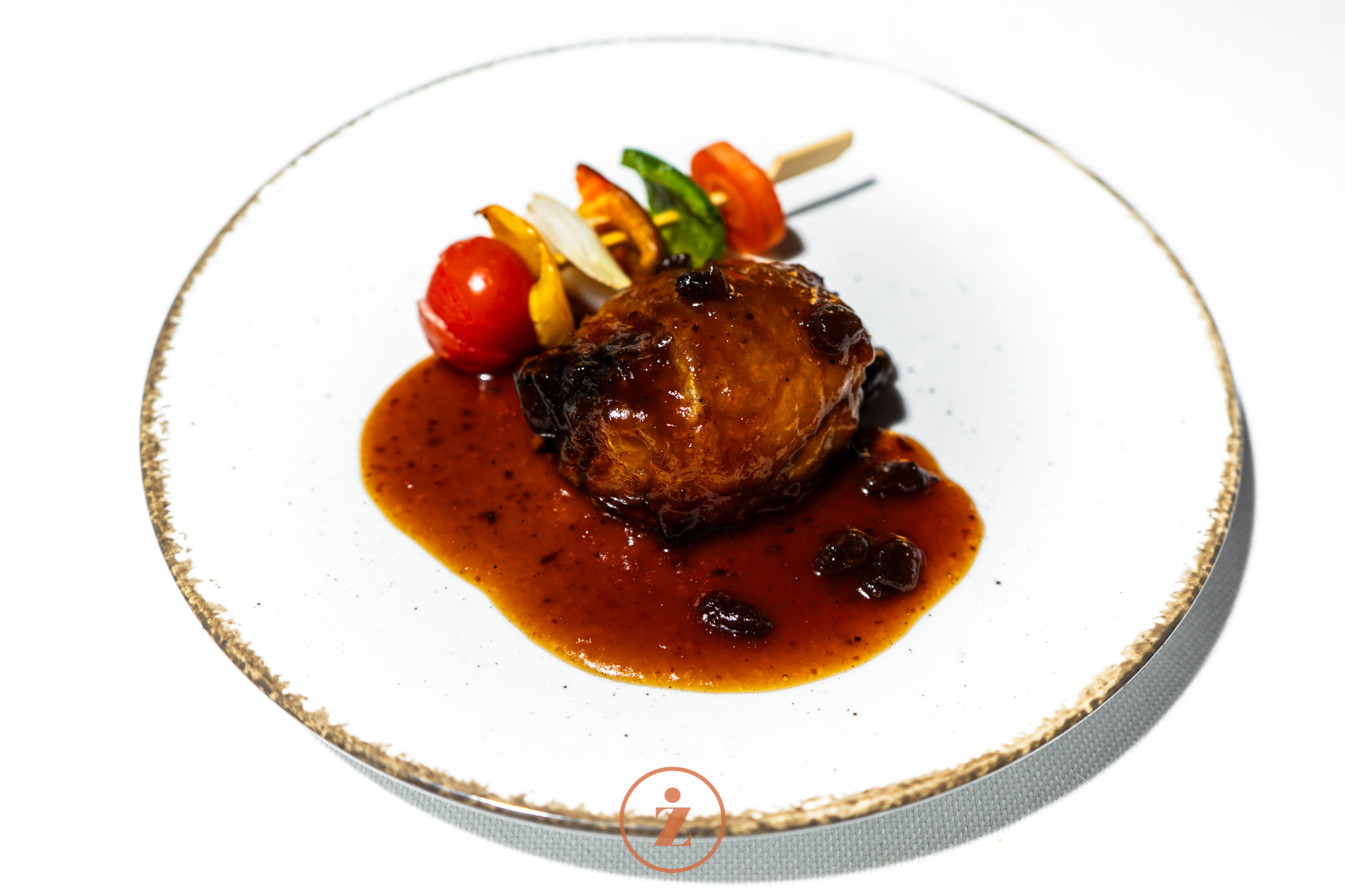 plato de comida en catering